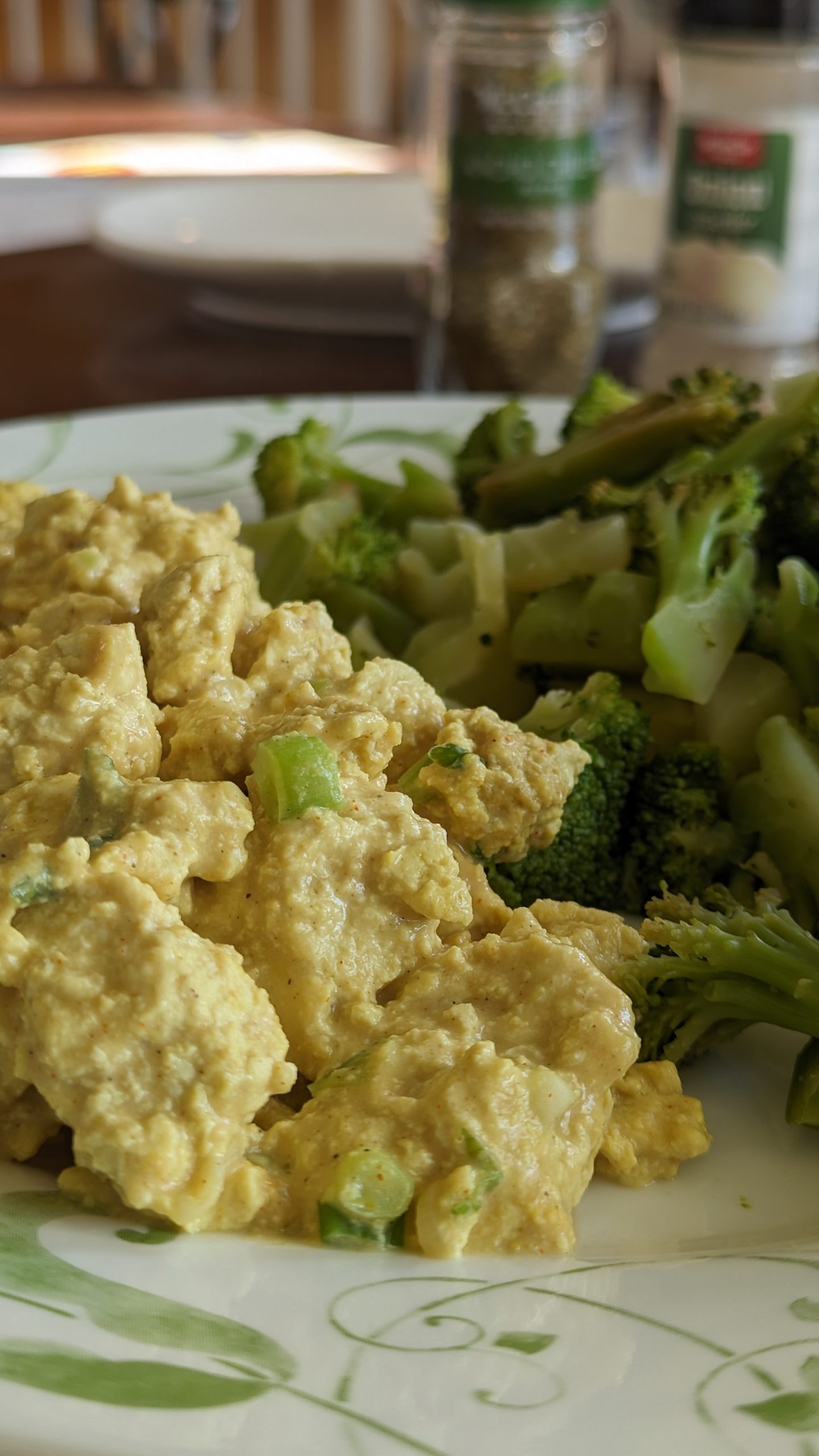 Reheated tofu scramble with broccoli